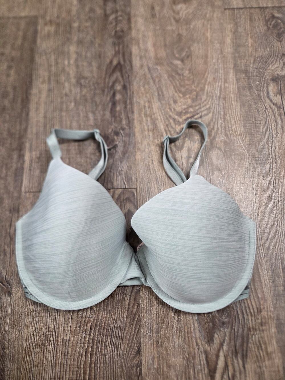 Victoria's Secret Uplift Semi Demi Padded Underwire 32DD Bra Light Green Heather